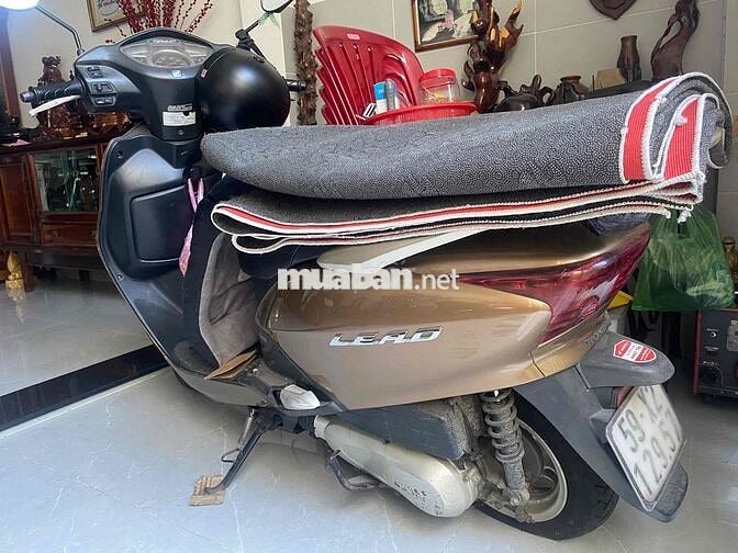Honda Lead 2011 Vàng đồng