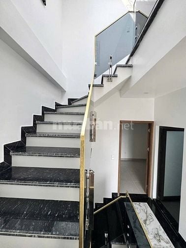 Bán nhà phố Lê Lai 43m2 xây 4 tầng 3,6 tỷ