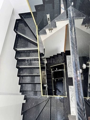 Bán nhà phố Lê Lai 43m2 xây 4 tầng 3,6 tỷ
