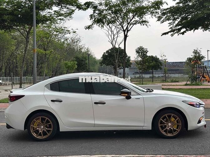 Mazda 3 2018 độ kiểng gần 100tr
