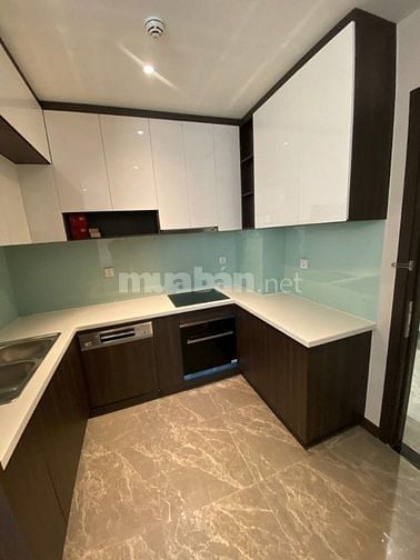 Cho thuê CCCC tầng 6 Toà The Gloria by Silk Path, 8 Nguyên Hồng, 60m2