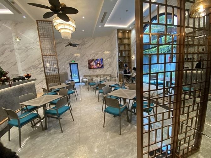 Cho thuê CCCC tầng 6 Toà The Gloria by Silk Path, 8 Nguyên Hồng, 60m2