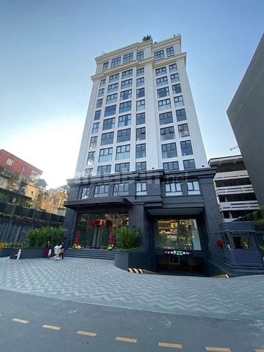 Cho thuê CCCC tầng 6 Toà The Gloria by Silk Path, 8 Nguyên Hồng, 60m2
