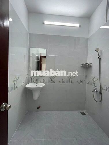  TÂN BÌNH – NHÀ – GẦN  T3 – XE HƠI ĐẬU CỬA NGÀY ĐÊM