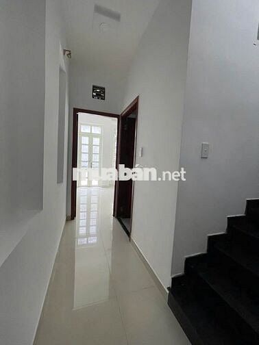  TÂN BÌNH – NHÀ – GẦN  T3 – XE HƠI ĐẬU CỬA NGÀY ĐÊM