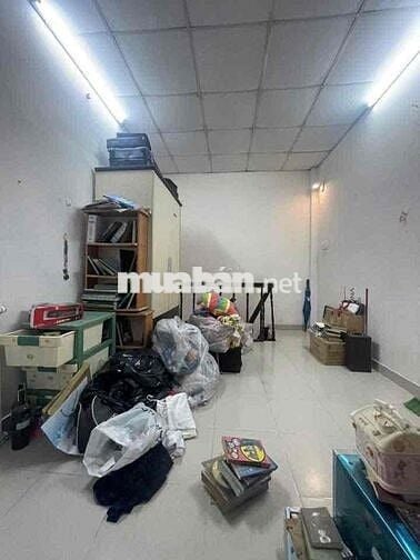 Cho thuê nhà Trệt 2 Lầu, đường Cao Thắng P12 Quận 10