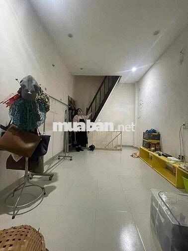 Cho thuê nhà Trệt 2 Lầu, đường Cao Thắng P12 Quận 10