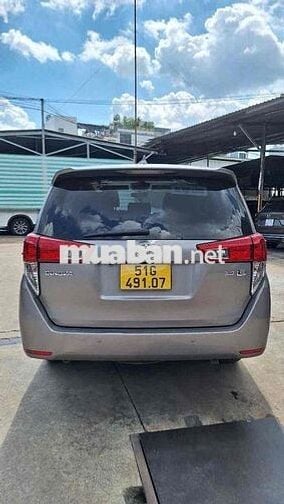 Toyota Innova 2017 Nâu 7 chỗ