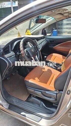 Toyota Innova 2017 Nâu 7 chỗ