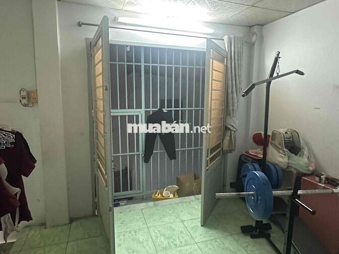 cho thuê nhà nguyên căn Âu dương lân p2 quận 8 , giá 7,5tr ,105m2