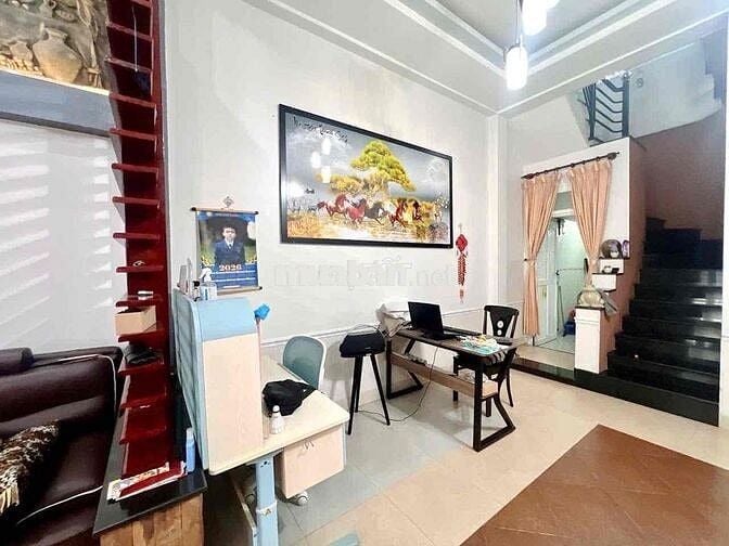 CHỈ 4.5 TỶ♦️111.7M2 x 2 TẦNG – NGANG 6M – HẺM XE HƠI – NGAY NHÀ THỜ