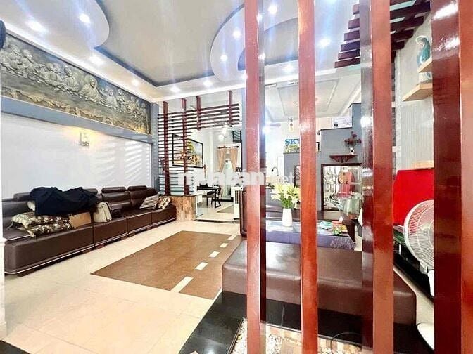 CHỈ 4.5 TỶ♦️111.7M2 x 2 TẦNG – NGANG 6M – HẺM XE HƠI – NGAY NHÀ THỜ