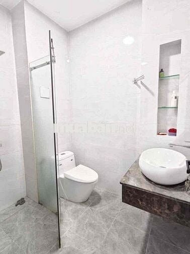 Vị trí đẹp, ít  nhà bán :  Hẻm xe hơi rộng 8m, Khu CC Bàu Cát