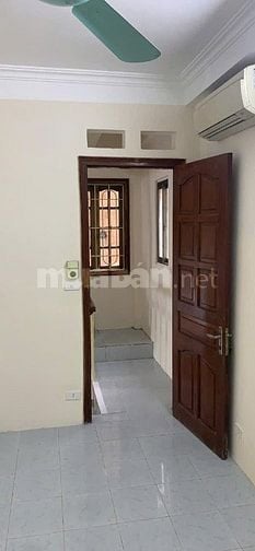 Nhà 4T vị trí đẹp khu phố cổ Cao Bá Quát-Điện Biên Phủ cách oto 10m 
