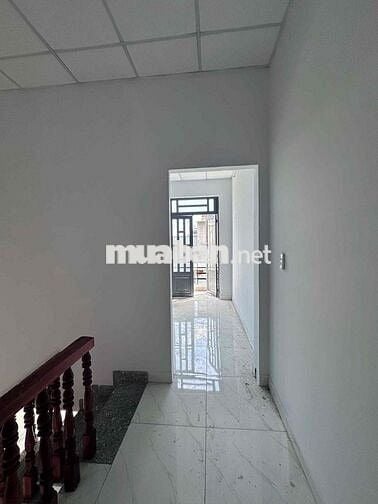 Nhà 400tr Mỹ Hạnh giáp Hóc Môn sang tên chính chủ