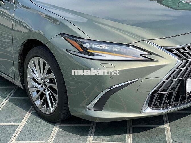 Lexus ES 250 2023 Xám 25.000 km
