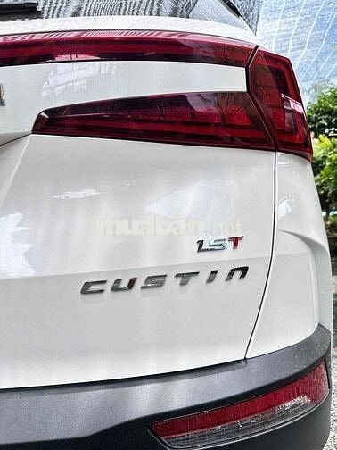 Hyundai Custin 1.5 Đặc biệt Trắng 25104 km