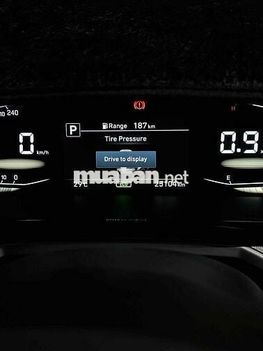 Hyundai Custin 1.5 Đặc biệt Trắng 25104 km