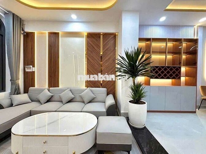 NHÀ 3 PHÒNG NGỦ 4 WC GẦN CHỢ BÀ CHIỂU ĐẦY ĐỦ NỘI THẤT MỚI 100%