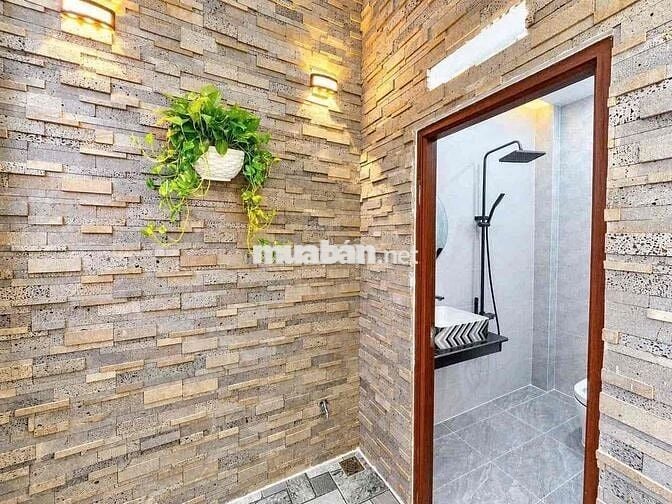 OTO Vào Nhà - 5 Tỷ 750 - Nhà 2 Tầng Lô Góc 64m² - KDC ANH TUẤN - Đối D