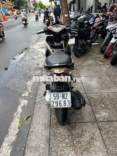 Honda Air Blade FI 2012 Đen Vàng Đồng