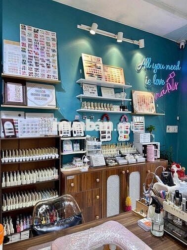 Cần sang tiệm Nail, Mi ở Tân Bình. Như Hình ảnh