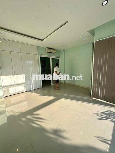 Cho thuê nhà Nguyên căn mặt tiền Hoàng Hoa Thám