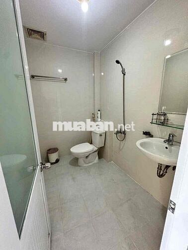 Cho thuê nhà Nguyên căn mặt tiền Hoàng Hoa Thám