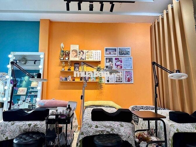 Cần sang tiệm Nail, Mi ở Tân Bình. Như Hình ảnh