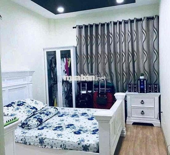 Cho thuê nhà Mới, hẻm rộng rãi - Trệt 1 Lửng 2 Lầu, Nguyễn Thông Q3