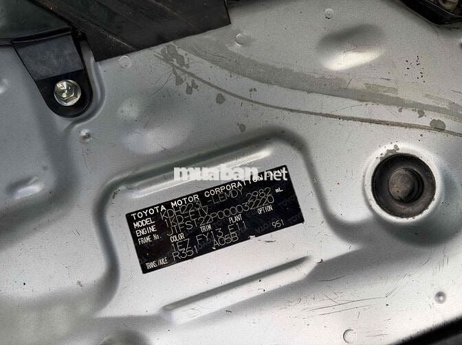 Toyota Hiace 2017 Dầu Số sàn 320.000 km Bạc