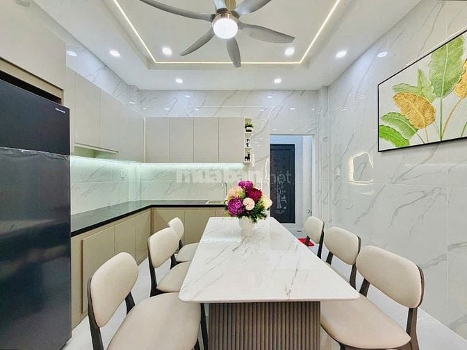 ❤️Bán nhà Nguyễn Tư Giản, 4x15m, 4 tầng , chỉ 8 tỉ 8OOtr ❤️