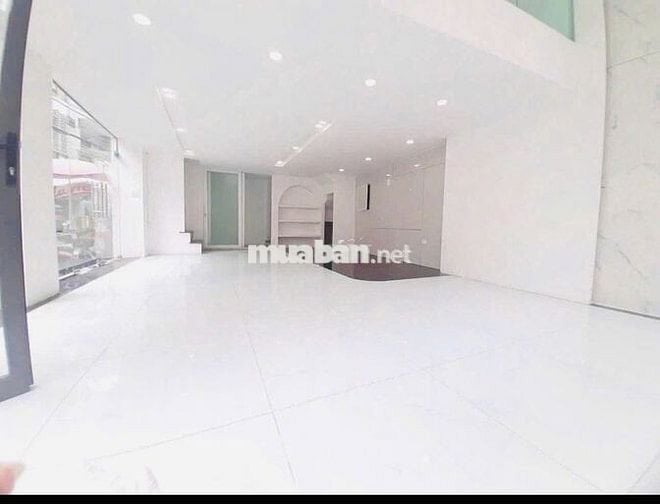 HOT! NGUYÊN CĂN GÓC 3MT LÊ VĂN SỸ - CÓ THANG MÁY - TỔNG DTSD 390m2
