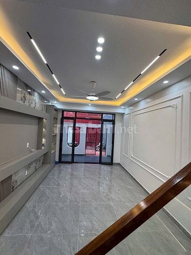 Nhà ngõ 157 Hồ Sen, đẹp mới tinh 55m2 3 tầng giá 4.25tỷ