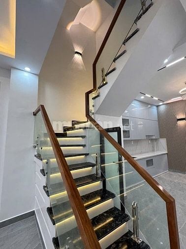 Nhà ngõ 157 Hồ Sen, đẹp mới tinh 55m2 3 tầng giá 4.25tỷ
