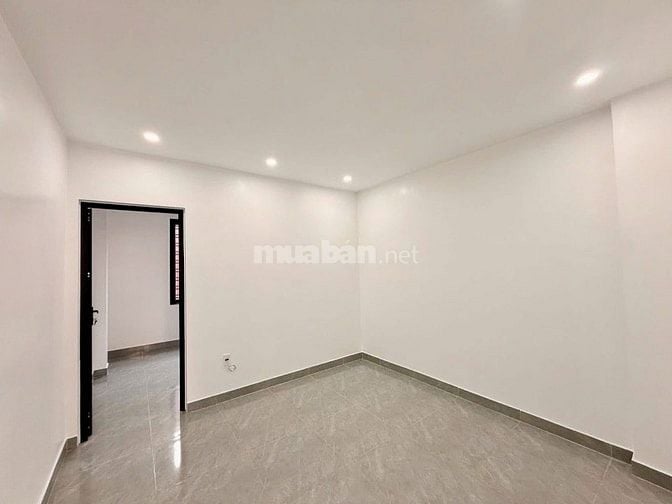 Nhà ngõ 157 Hồ Sen, đẹp mới tinh 55m2 3 tầng giá 4.25tỷ