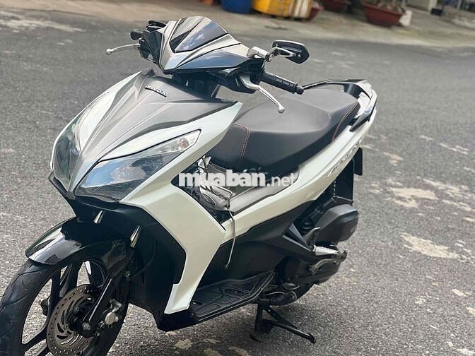 Honda Air Blade 2015