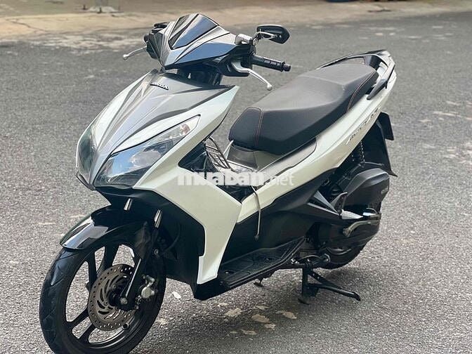 Honda Air Blade 2015