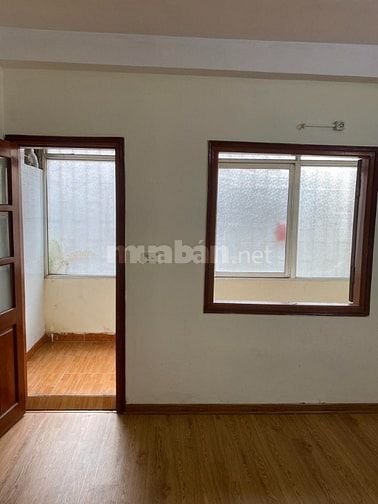 Bán nhà CCMN 1PN có ban công thoáng, ngõ rộng tiện ích xung quanh