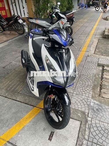 Honda Air Blade Trắng Xanh Đen