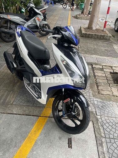 Honda Air Blade Trắng Xanh Đen