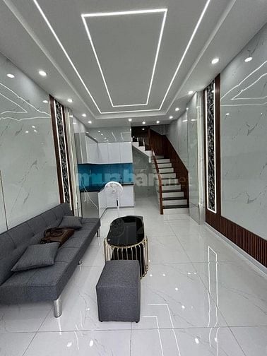 Chỉ 2.7 tỷ Nhà Hẻm Xe Tải mới dọn vào ở ngay 2PN 2WC.
