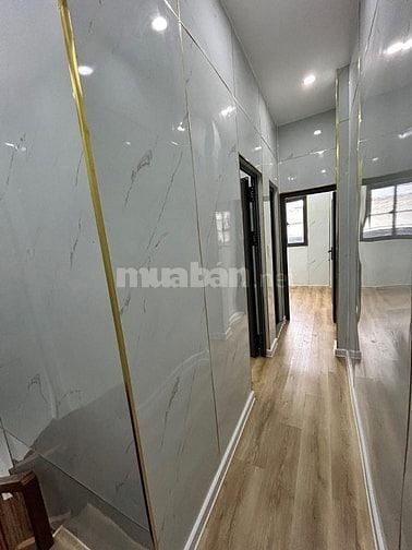 Chỉ 2.7 tỷ Nhà Hẻm Xe Tải mới dọn vào ở ngay 2PN 2WC.