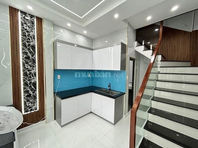 Chỉ 2.7 tỷ Nhà Hẻm Xe Tải mới dọn vào ở ngay 2PN 2WC.