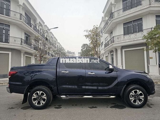 Mazda BT50 2.2AT 2018 Tự động Đen 9 vạn