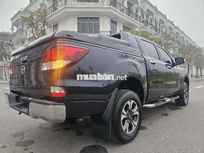 Mazda BT50 2.2AT 2018 Tự động Đen 9 vạn