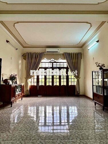 BÁN NHÀ MẶT TIỀN TRUNG TÂM 153 HAI BÀ TRƯNG-P. NGHĨA LỘ, QUẢNG NGÃI