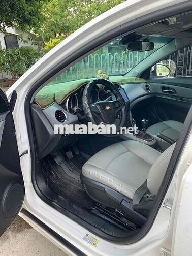 Chevrolet Cruze 2015 1.6MT Số sàn Trắng 90000 km