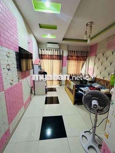 HIẾM NHẤT KHU-RỘNG ĐẸP RẼ-BÁN NHÀ 4×15-4LẦU-HXH HOÀNG BẬT ĐẠT TÂN BÌNH