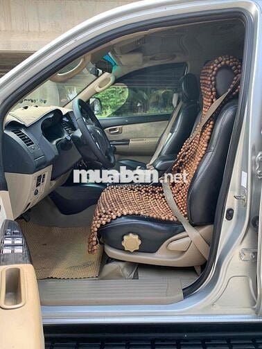Toyota Fortuner 2015 2.4G Số sàn Bạc